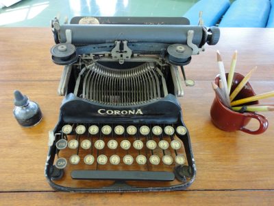 ernest Hemingway Typewriter poet writer